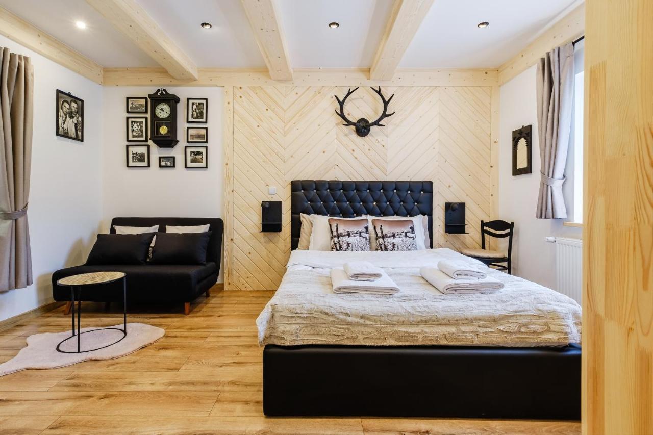 U Tatarow Apartment Suche Bagian luar foto