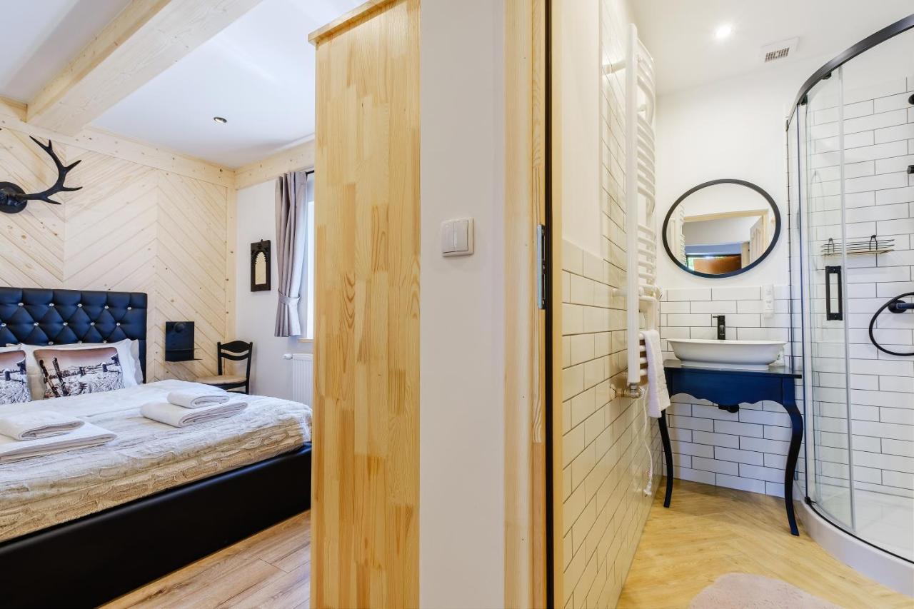 U Tatarow Apartment Suche Bagian luar foto
